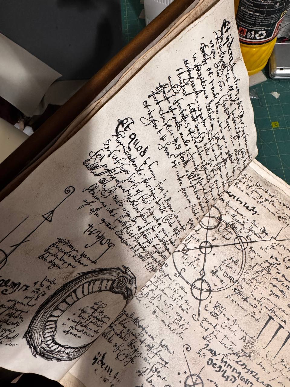 THE ORIGINALS (2013-2018) - Vincent Griffith's (Yusuf Gatewood) Instruction Grimoire for Sacrificial Magic