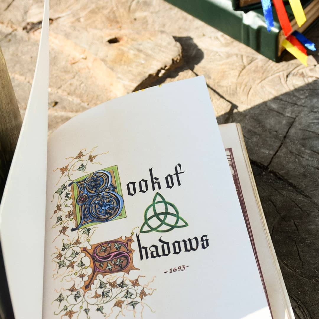 The Book of Shadows Charmed Replica Full version charm Halliwell with sisters pages