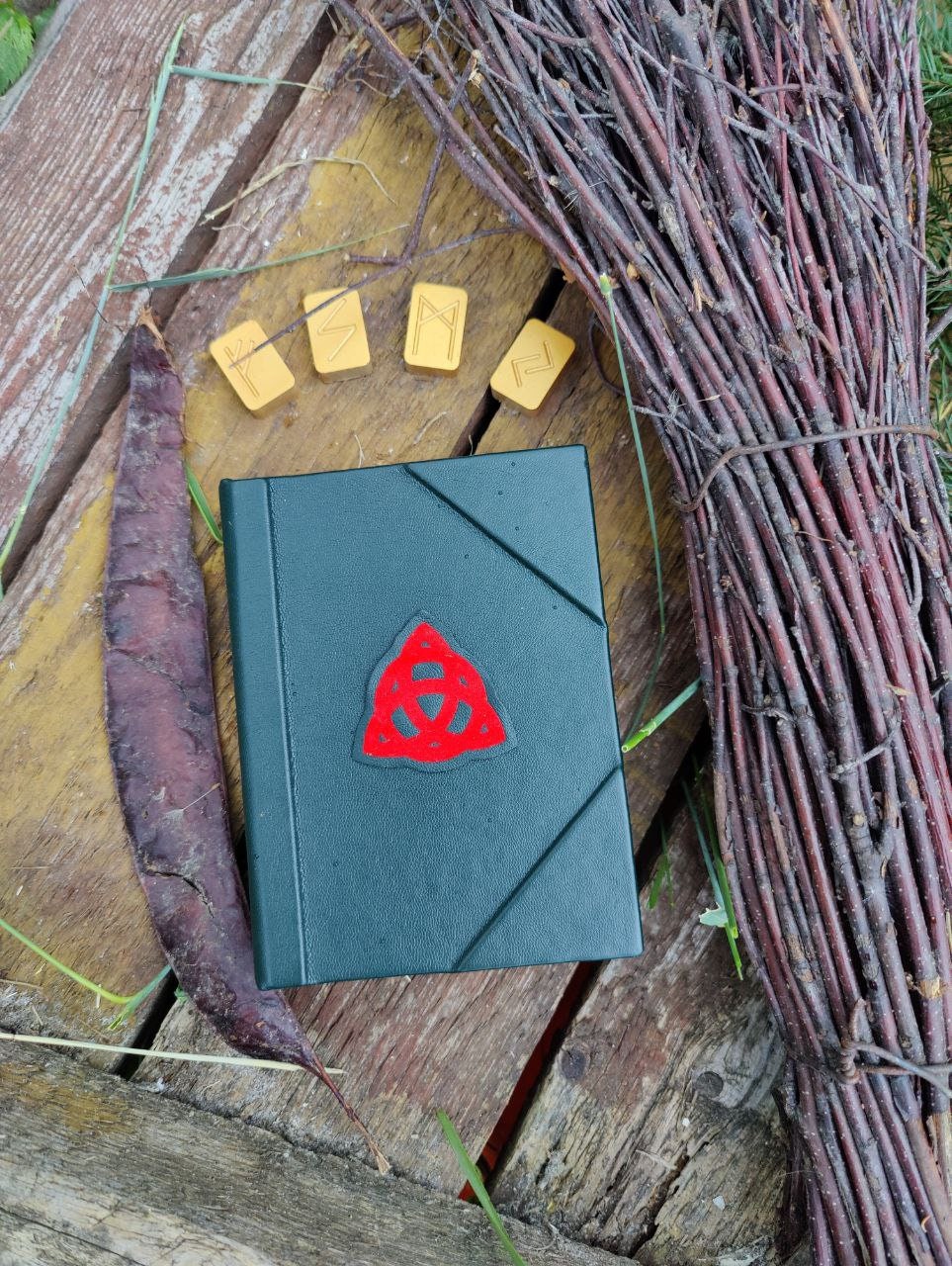 Notebook Wicca Triquetra The book of Shadows Charmed A6 4*6"