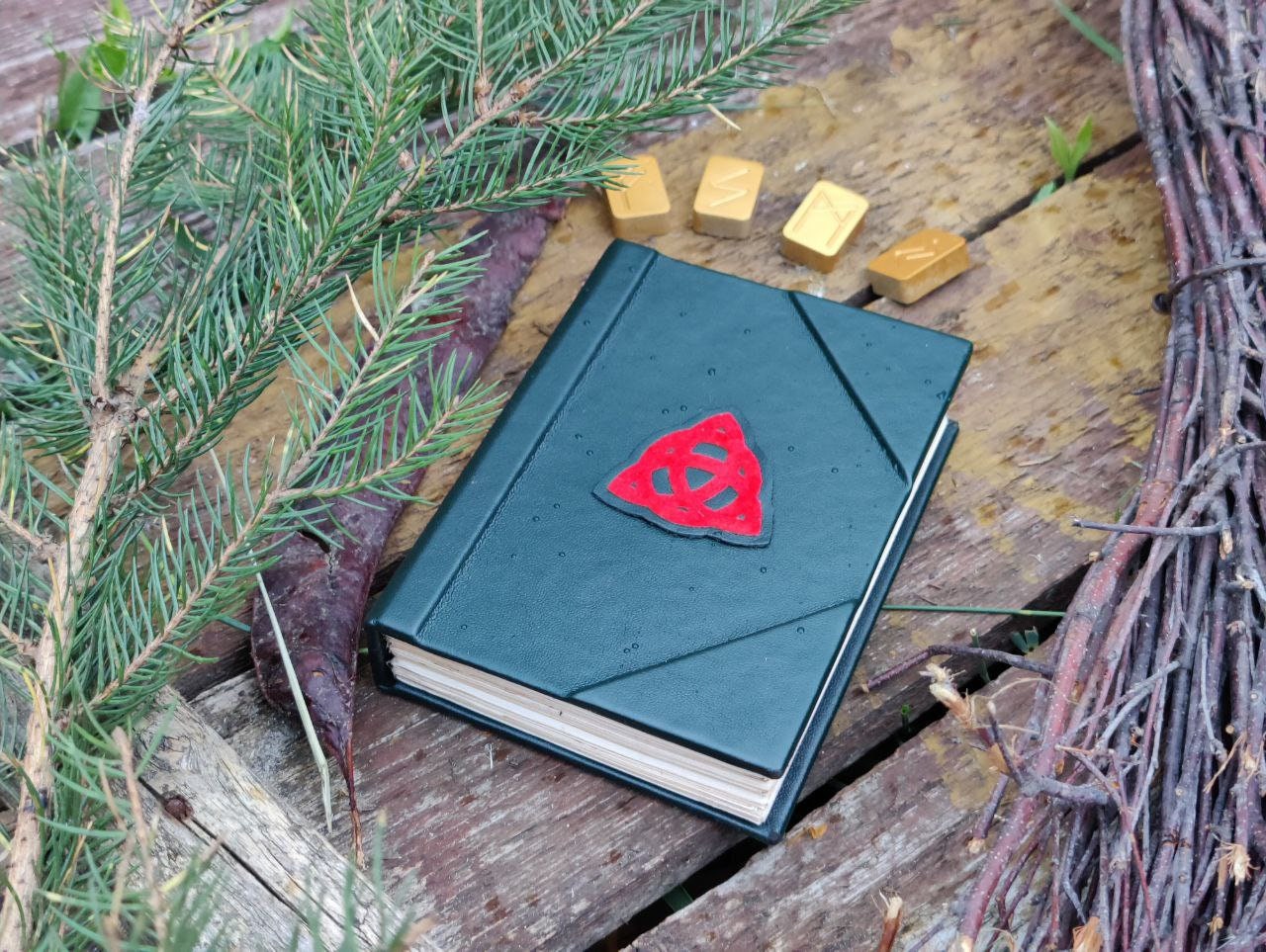 Notebook Wicca Triquetra The book of Shadows Charmed A6 4*6"