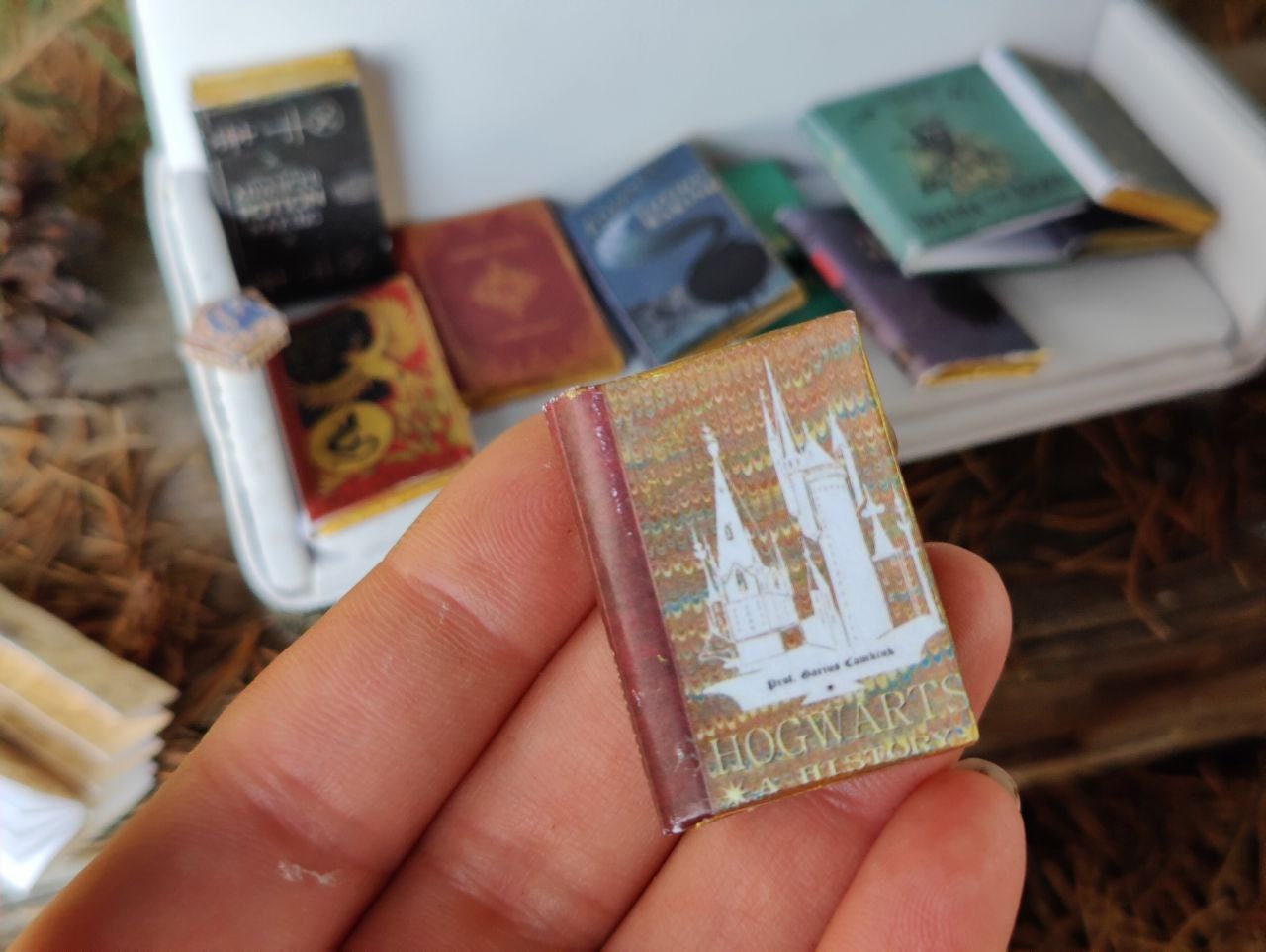 Miniature Magic books Library Witch Oculus Reparo